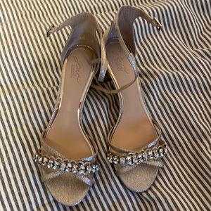 Badgley mischka size 8.5, bridal shoes, worn once, great condition